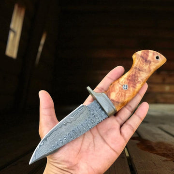 Skinner/Hunter/Camping Knife