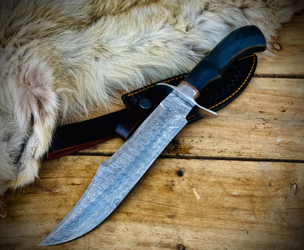 Hand Made  Bowie/Hunter/Camping Knife