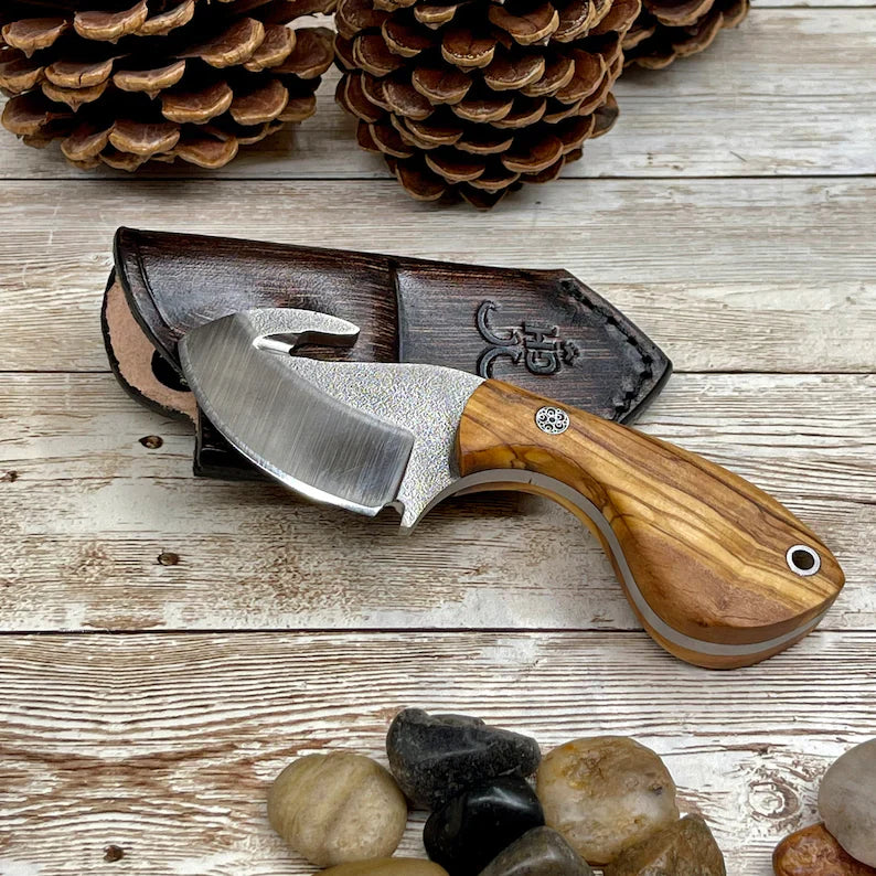 Gut Hook Skinning Knife